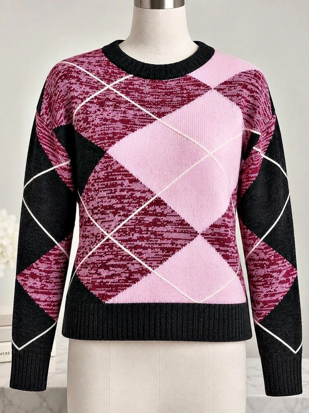 Brodie Argyle Crew Argyle Cashmere Sweater Pink & Black Size Medium NWT